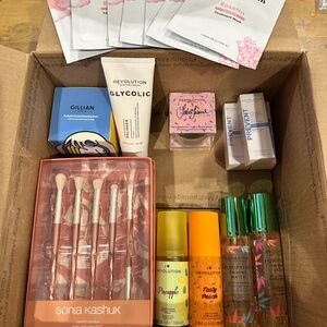 Revolution Skincare lot  and Sonia Kashuk Beauty brush Sets (New) unopened